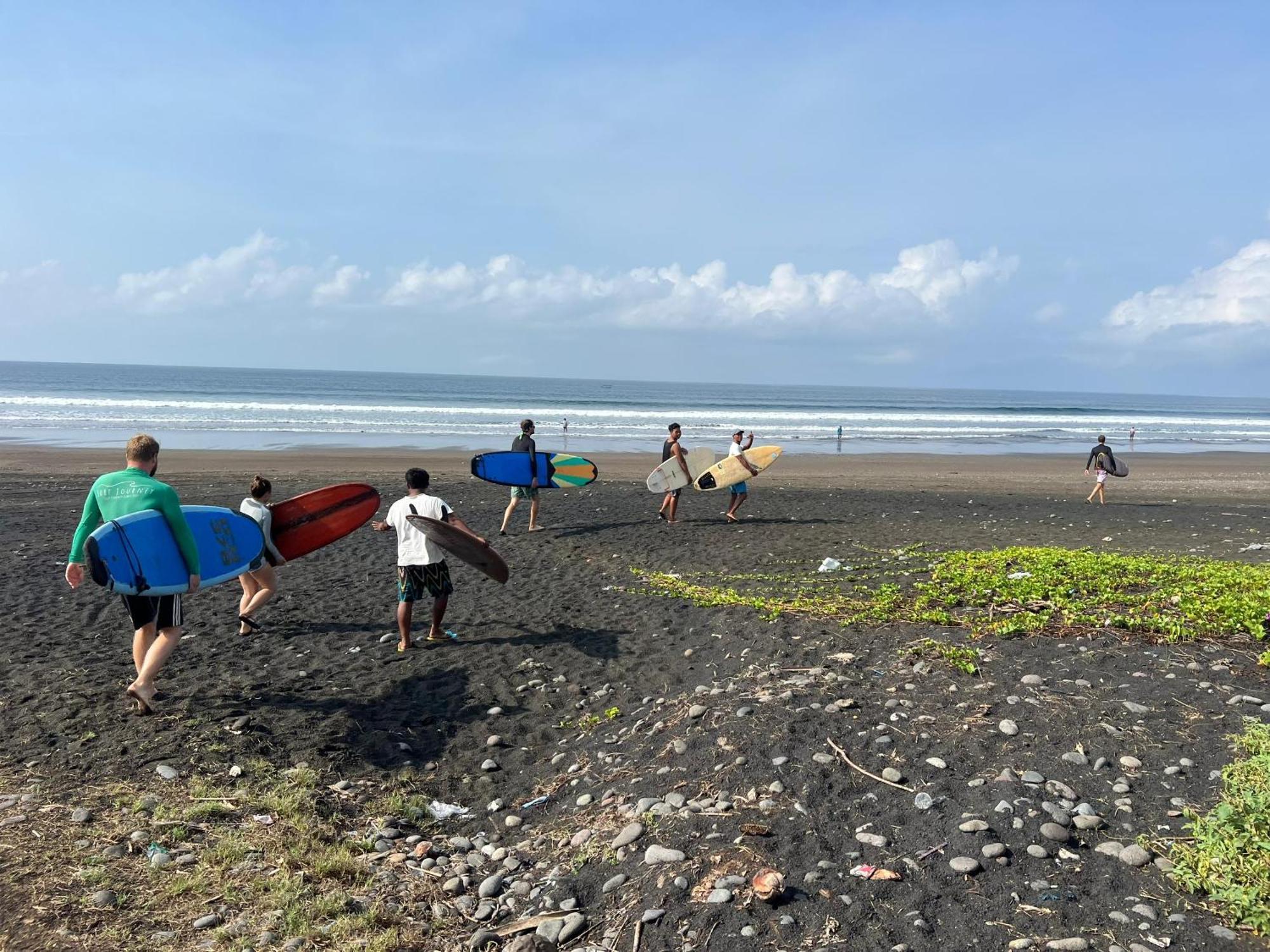 Ayolah Surf House &Surf Camp Διαμέρισμα Jembrana Εξωτερικό φωτογραφία