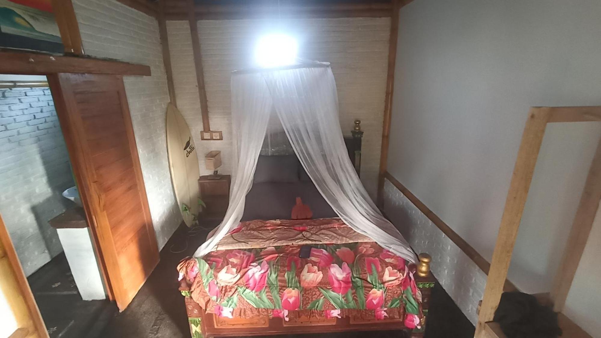 Ayolah Surf House &Surf Camp Διαμέρισμα Jembrana Δωμάτιο φωτογραφία