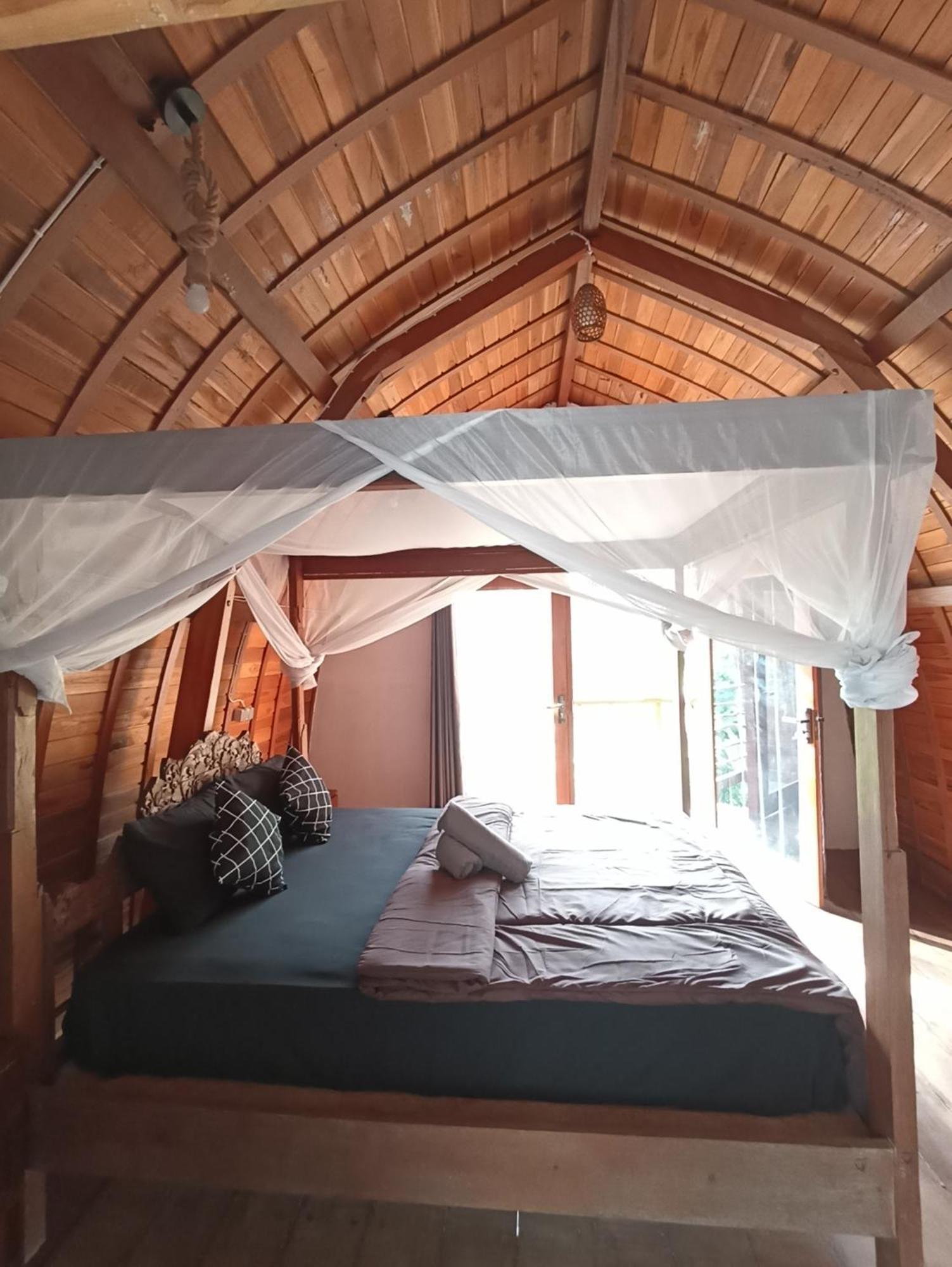 Ayolah Surf House &Surf Camp Διαμέρισμα Jembrana Εξωτερικό φωτογραφία